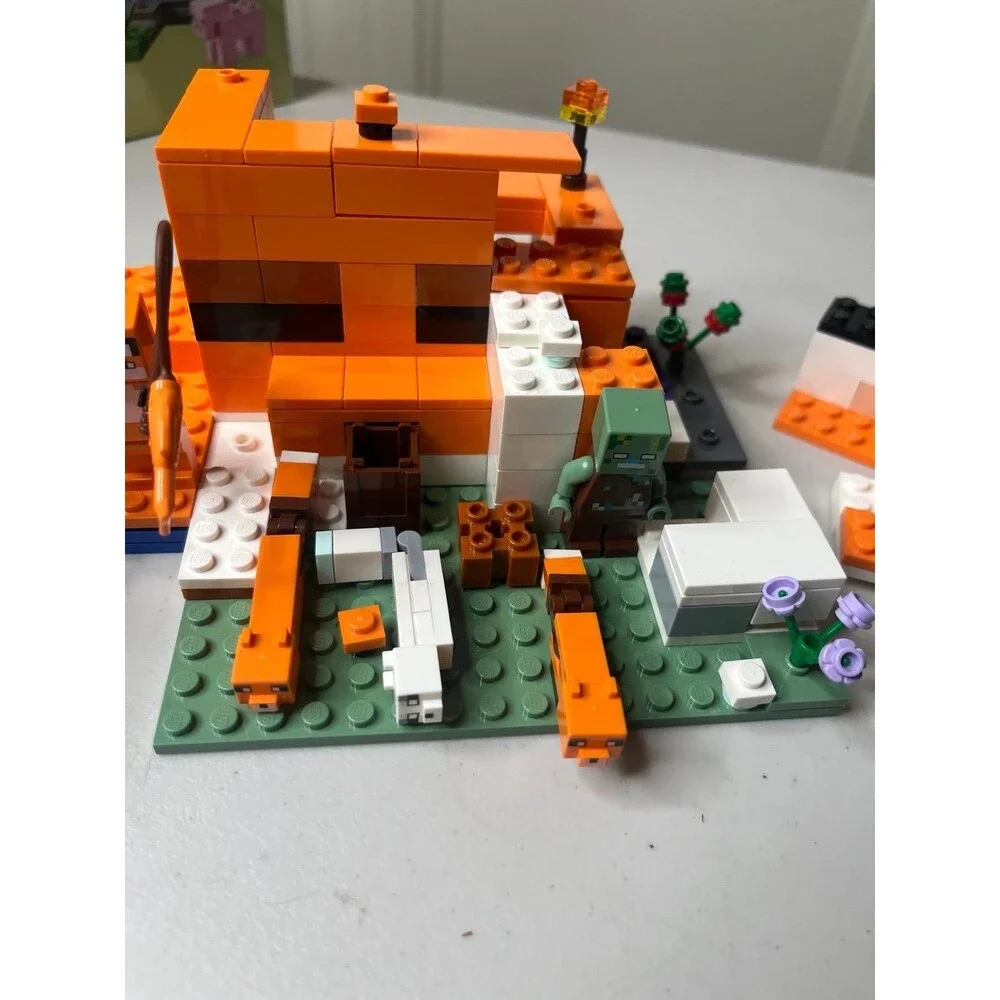 Lego  Minecraft  #21178 not complete